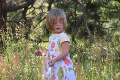 max_cousin_isabelle_picnic.jpg