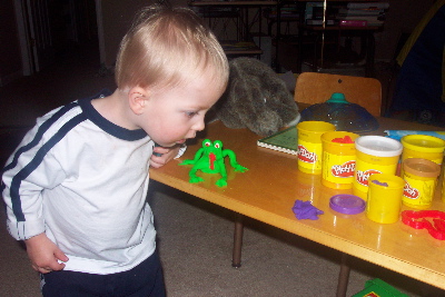 max_kisses_frog.jpg