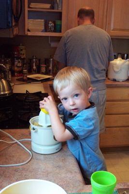 max_makes_lemonade.JPG