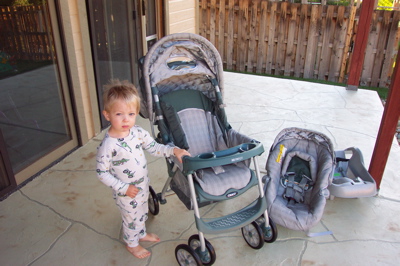 max_models_stroller_bottom_deck.JPG