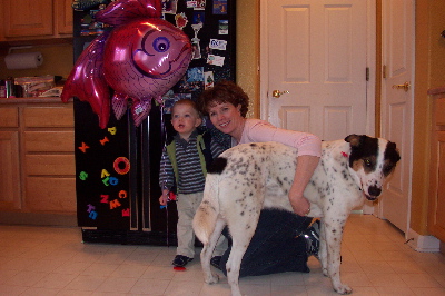 max_n_mom_n_doggy_2nd_bday.jpg