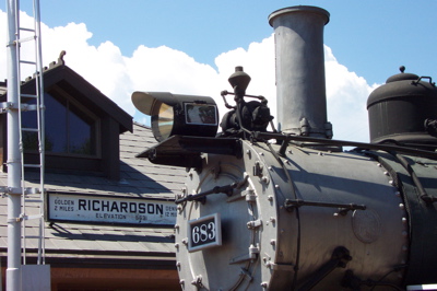 train_station_richardson_golden.JPG